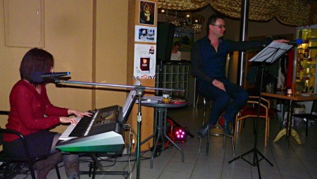 Monika Bažíková a Radovan Elefant - Vianočný večierok - 20.12.2017 - Café le Jour - Žilina